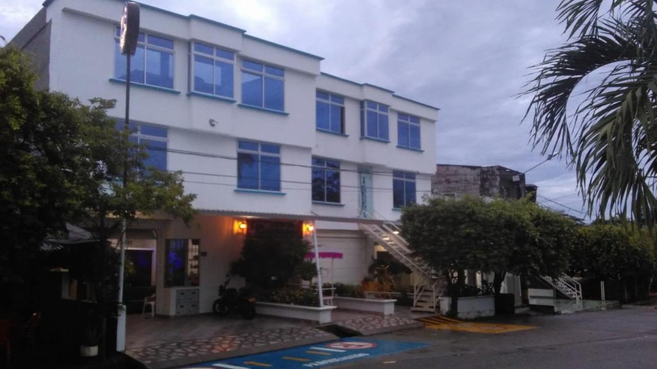 Hotel Tania Caucasia المظهر الخارجي الصورة